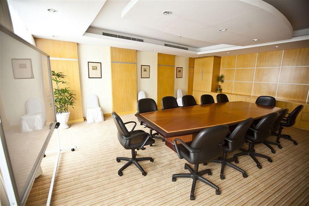 The Hanoi Club Hotel & Residences Екстериор снимка