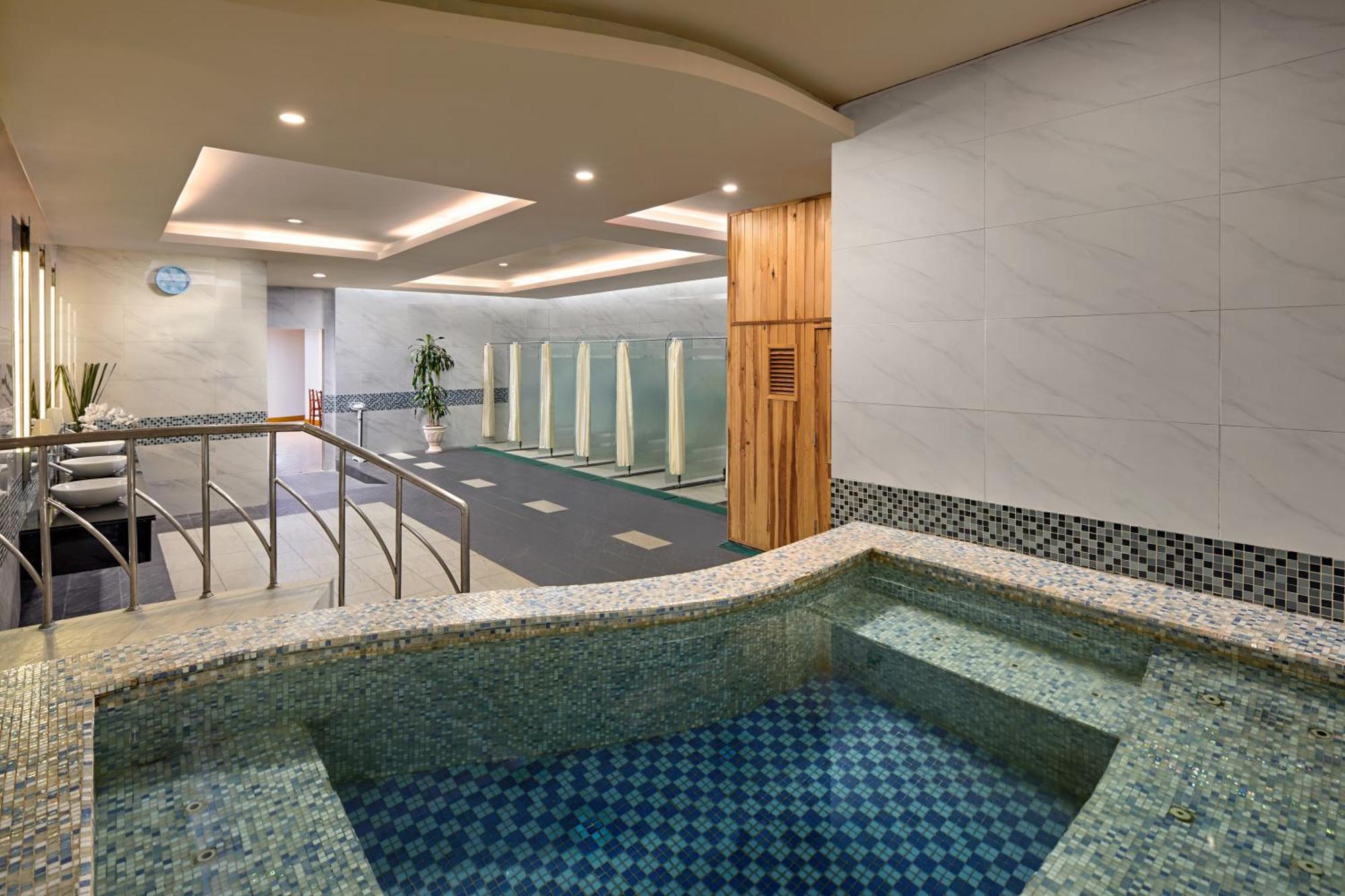 The Hanoi Club Hotel & Residences Екстериор снимка
