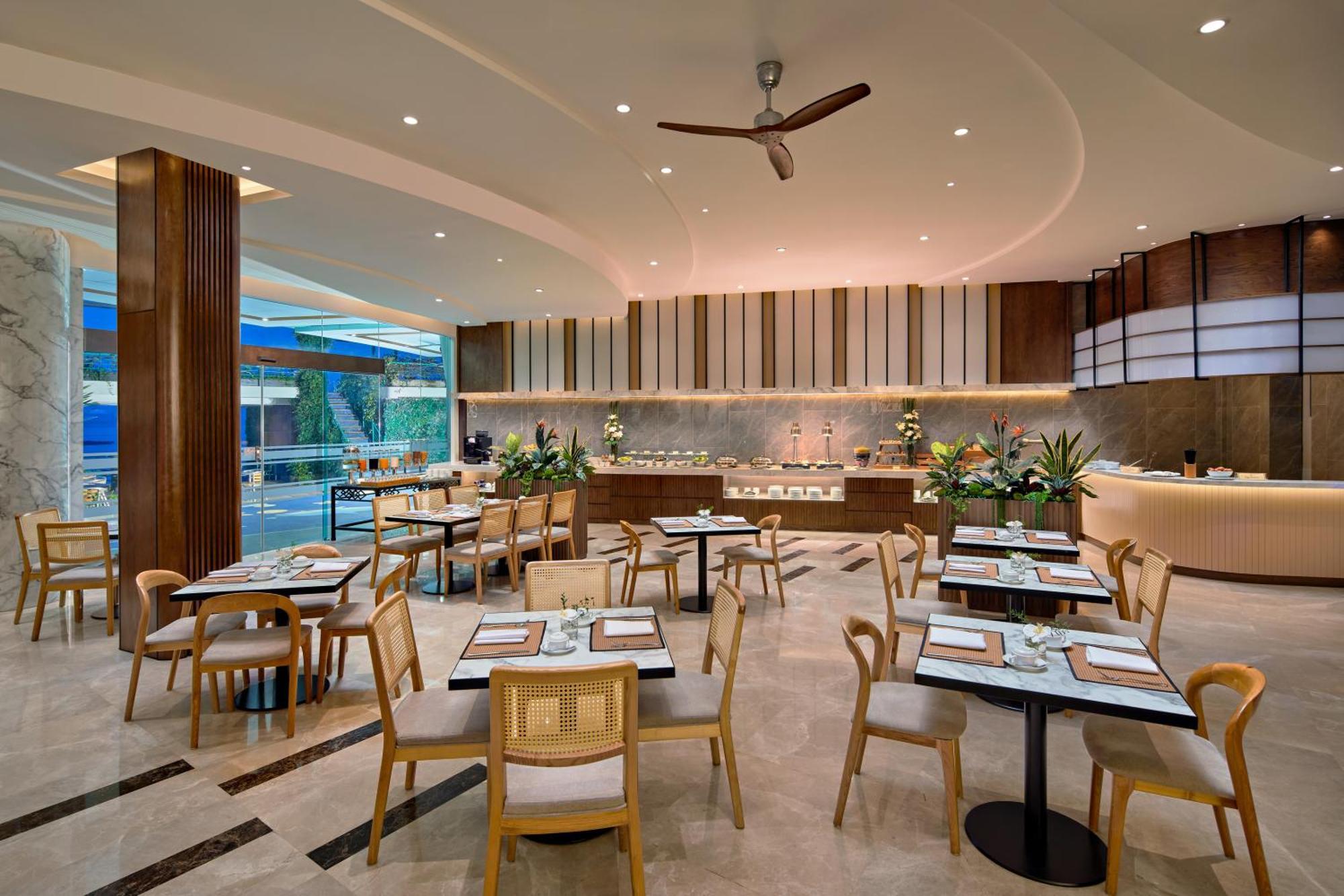 The Hanoi Club Hotel & Residences Екстериор снимка