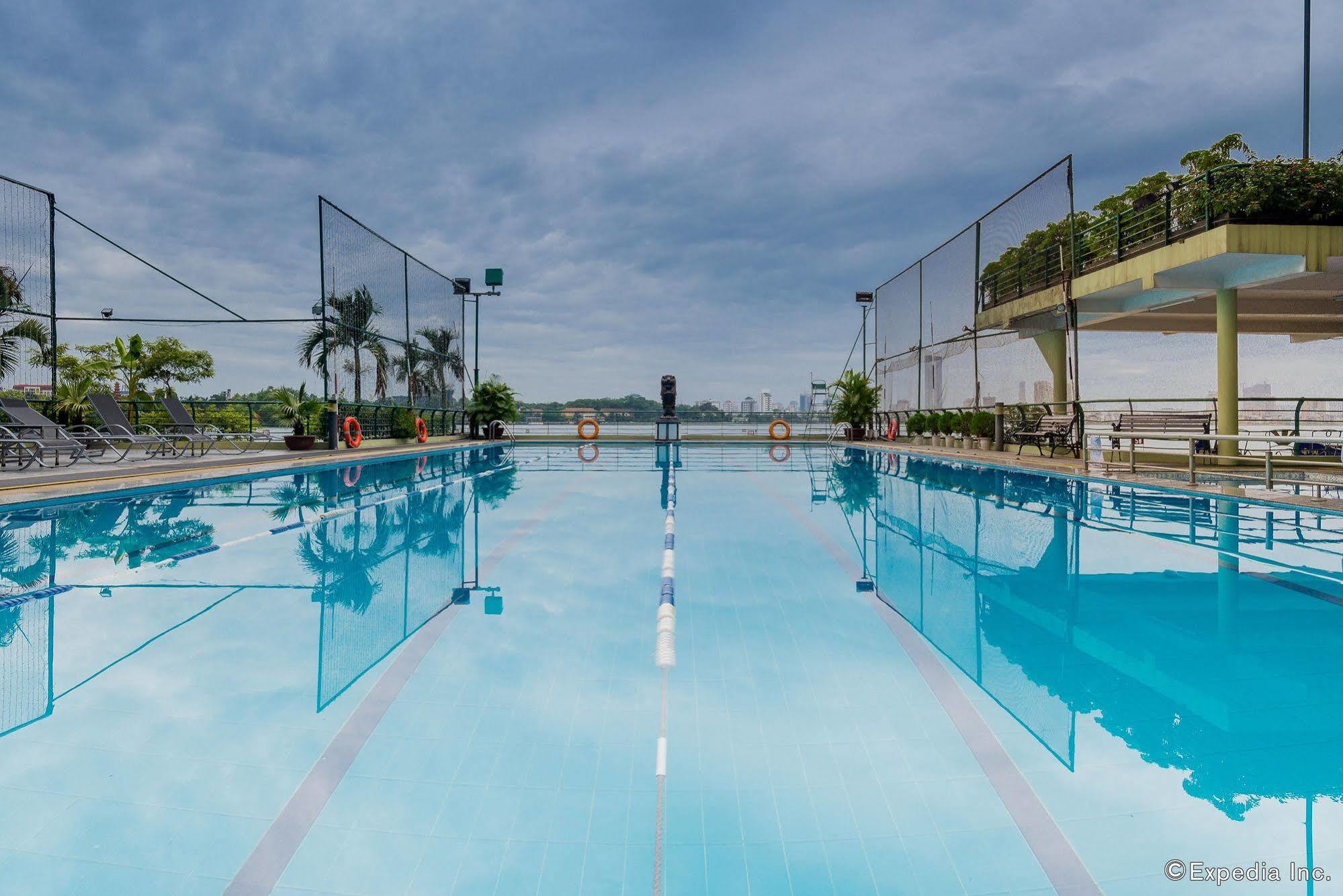 The Hanoi Club Hotel & Residences Екстериор снимка